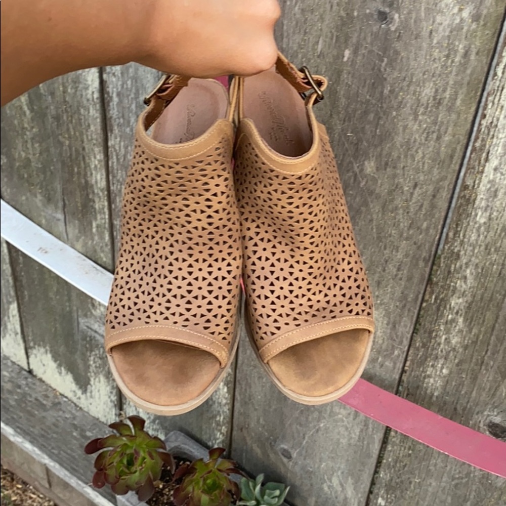 ☀️universal thread